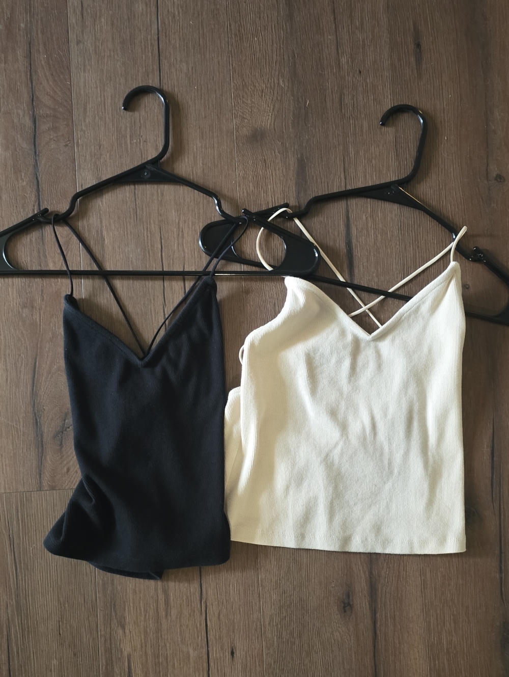 American Eagle Bundle Of 2 Strappy Camis